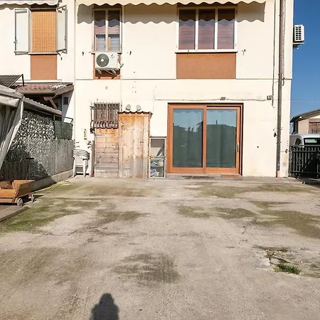 Apartment San Marco - Loft A 5 Minuti Dall'aeroporto Con Parcheggio Privato Interno Quinto Di Treviso