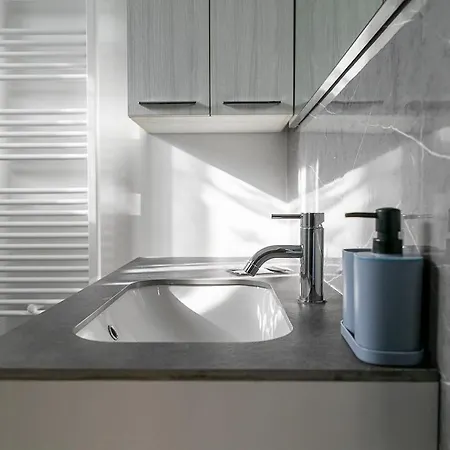 San Marco - Loft A 5 Minuti Dall'aeroporto Con Parcheggio Privato Interno Apartment *